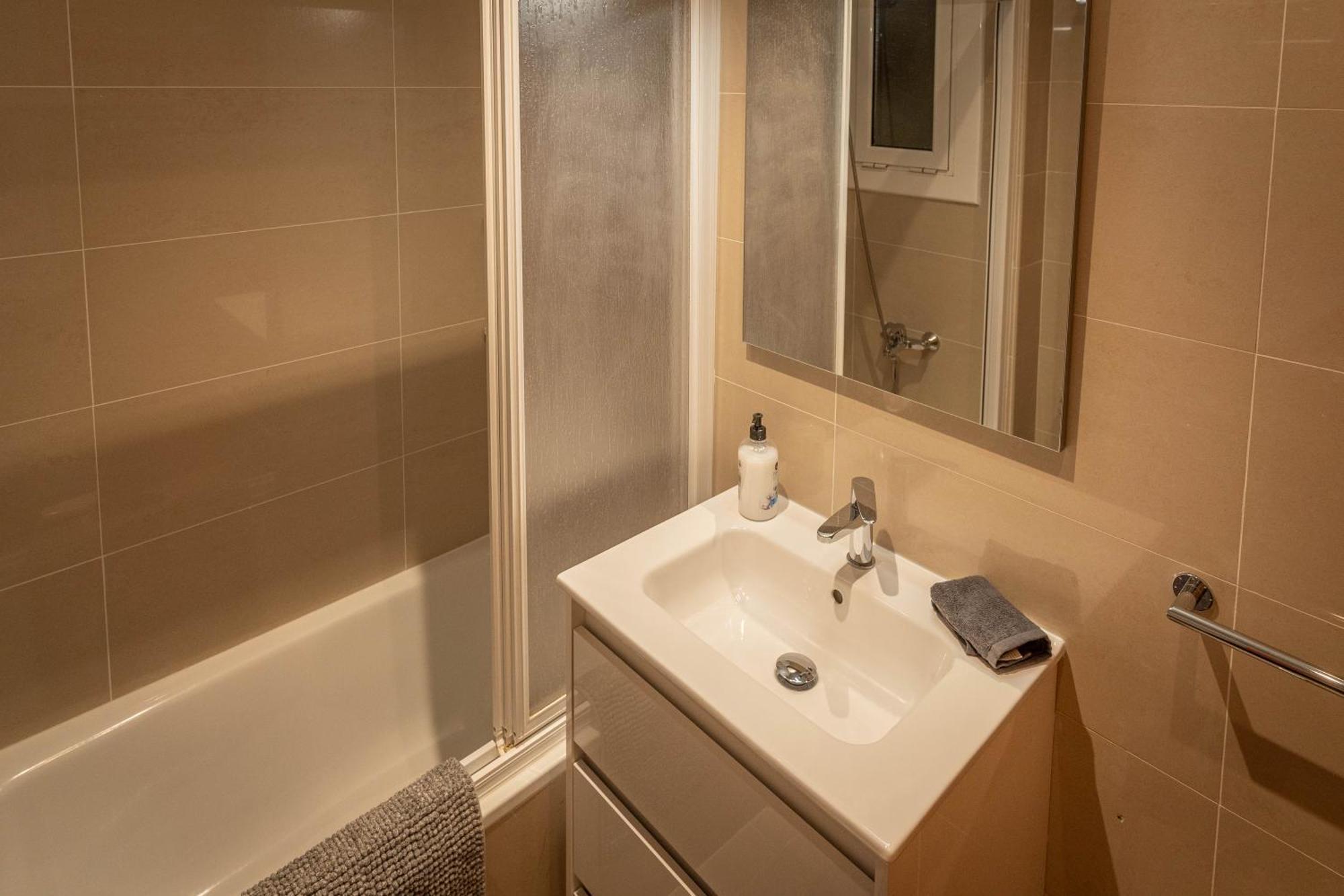 Lindo Apartamento Vila De Gracia Barcelona Exterior foto